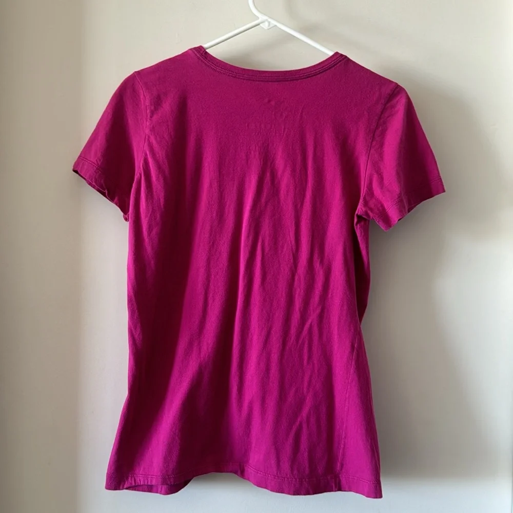 Nike Slim Fit Graphic Tee